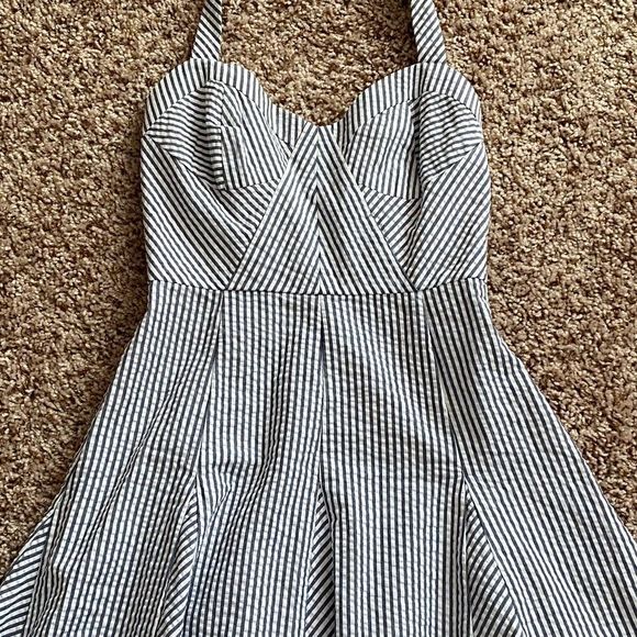 EUC Betsy Johnson Dress Size XS - Picture 4 of 6